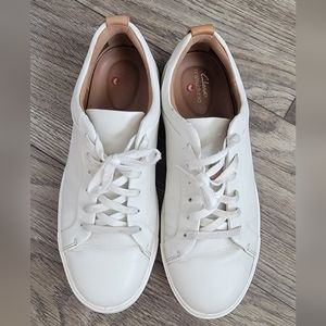 CLARKS white sneakes